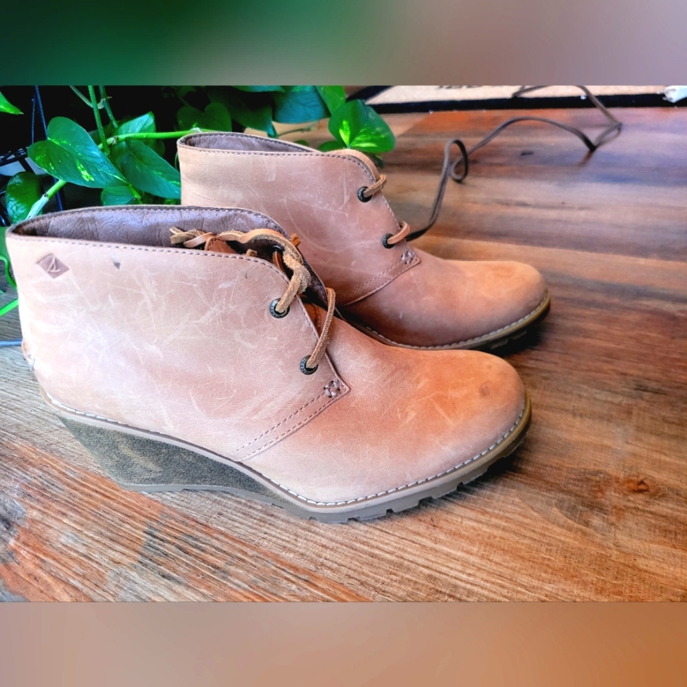 Sperry Wedge Brown Leather Lace Up Ankle Boot Heels/Booties